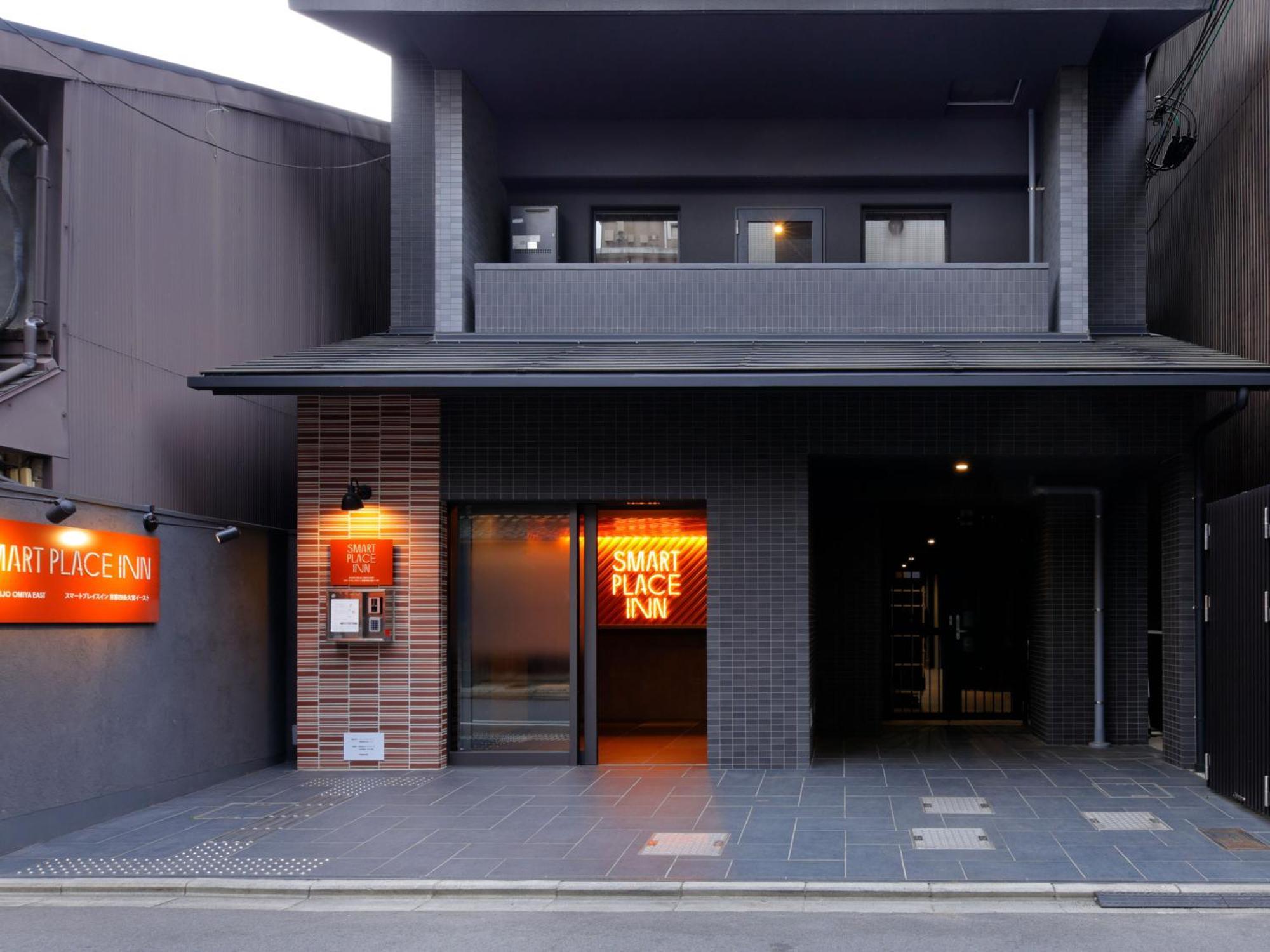 Smart Place Shijo Omiya East 3* Kyōto