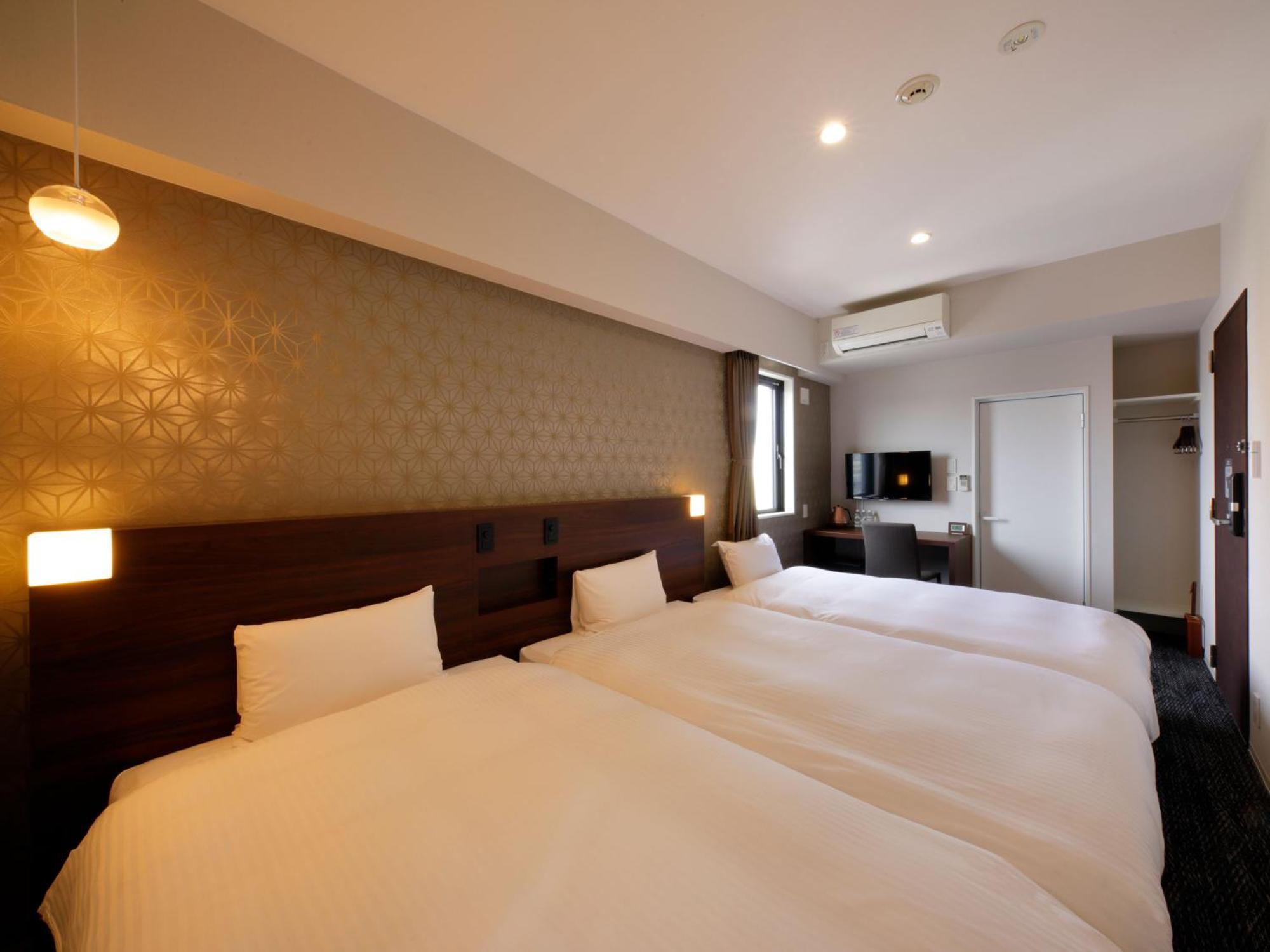 Smart Place Shijo Omiya East Hotel Kyōto